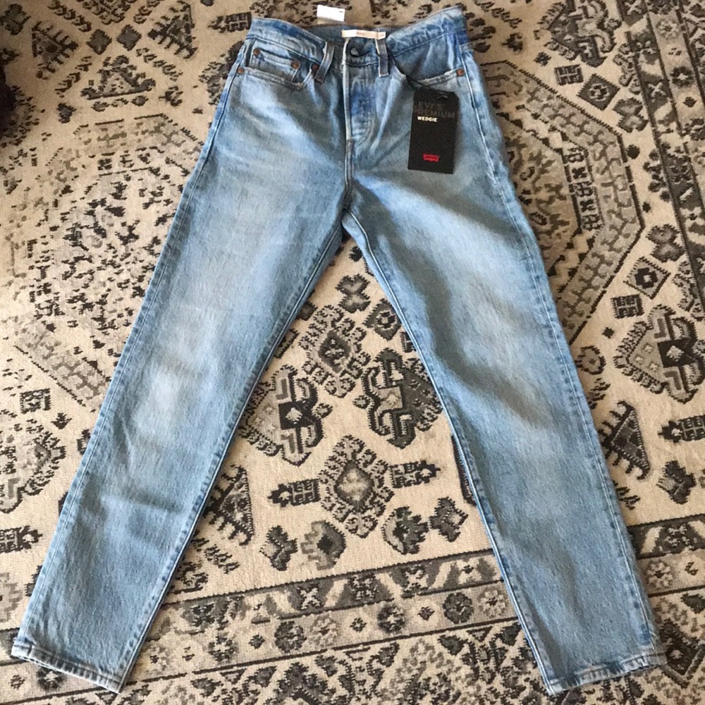 levis wedgie icon fit jeans - Picture 3 of 5